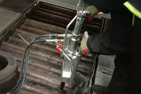 澆冒口分離器南京調試